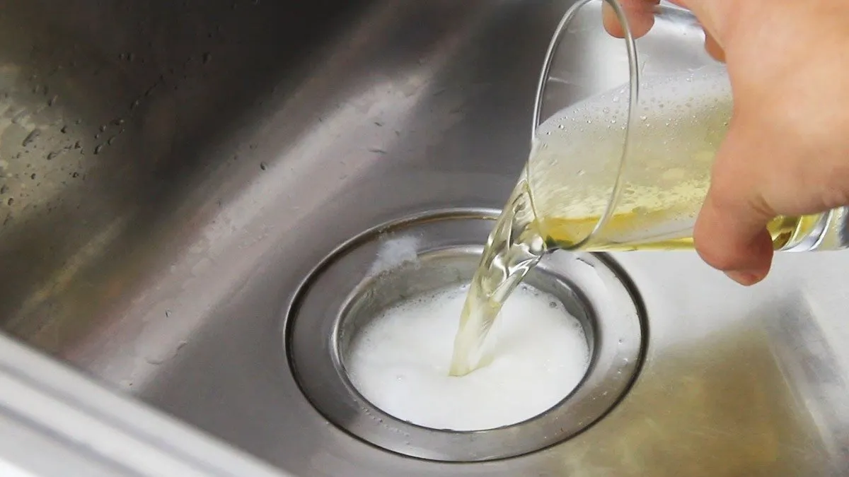 Nieuwe, milieuvriendelijke oplossingen voor verstopte keukenleidingen